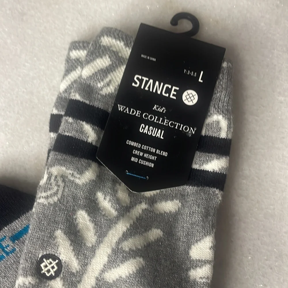 Stance Kids Wade Collection Crew Socks Gray White New Size Youth Large 3-5.5